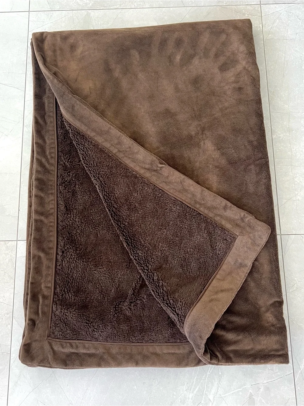 RESTORATION HARDWARE RH Brown Soft Fleece Faux Fur Reversible Cozy Blanket Throw